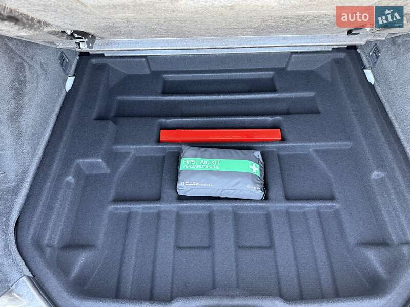 Универсал Volvo V60 2015 в Бродах фото 79 Универсал Volvo V60 2015 в Бродах