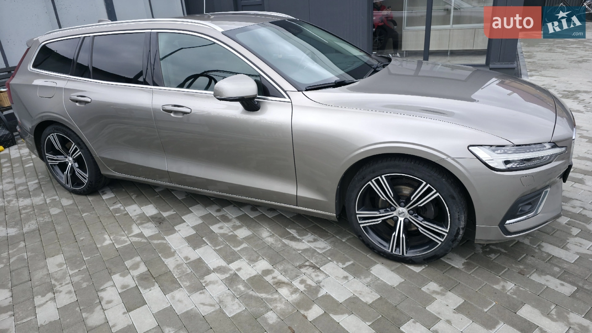 2019 Volvo V60 - мініатюра 2