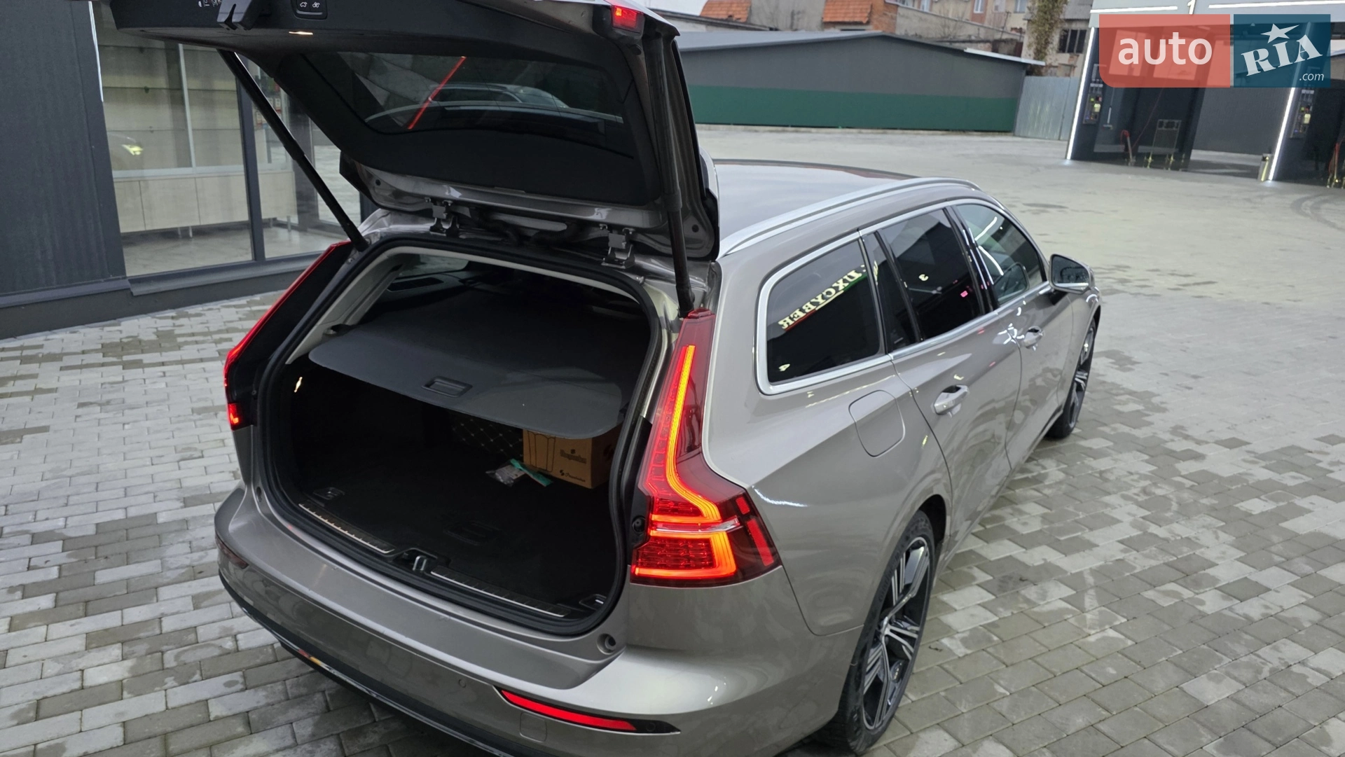 2019 Volvo V60 - мініатюра 7