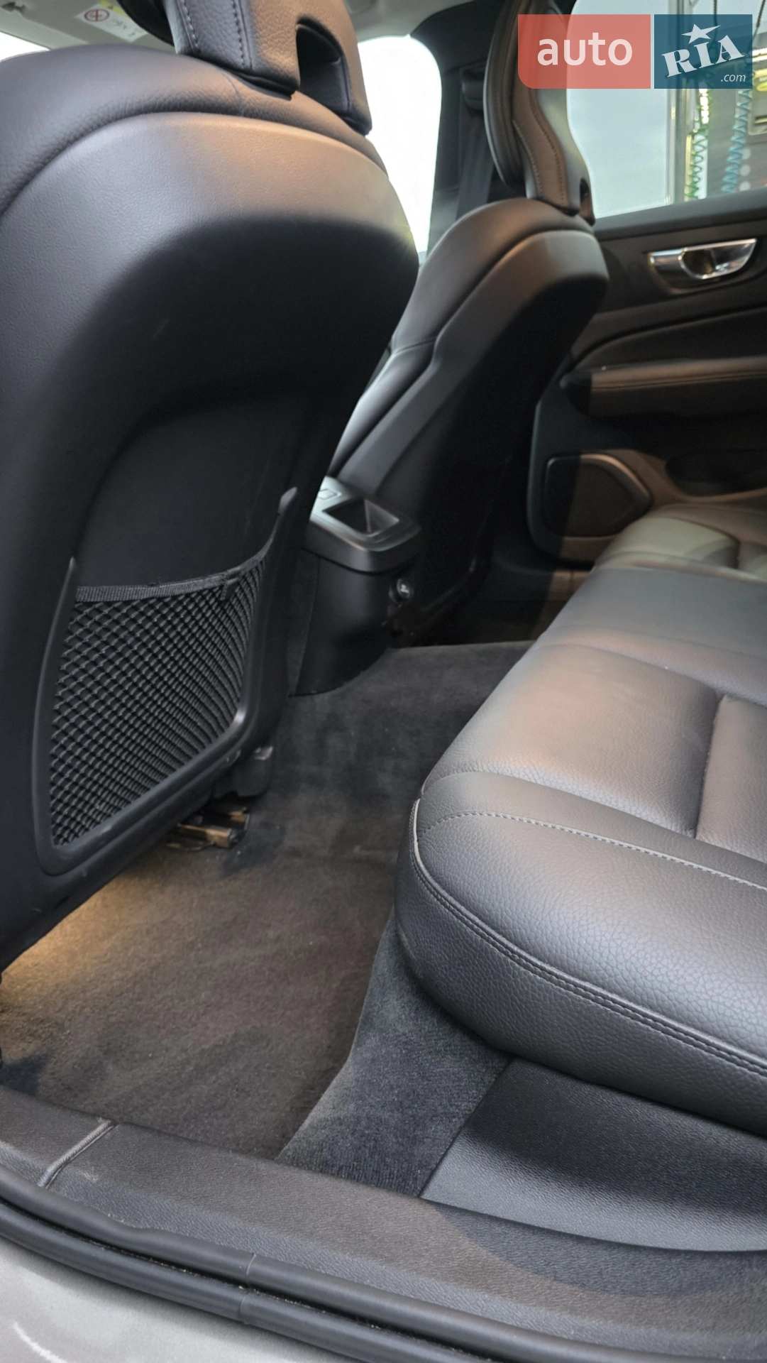 2019 Volvo V60 - мініатюра 18