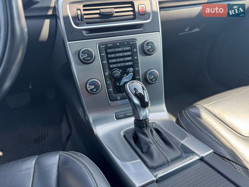 Универсал Volvo V60 2013 в Одессе