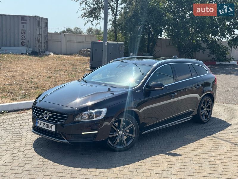 Универсал Volvo V60 2013 в Одессе