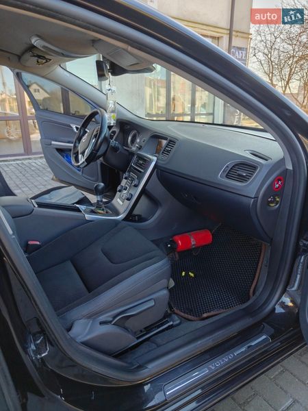 Універсал Volvo V60 2012 в Кременці