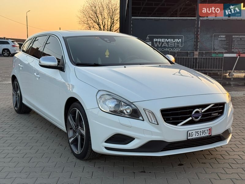 Универсал Volvo V60 2011 в Луцке