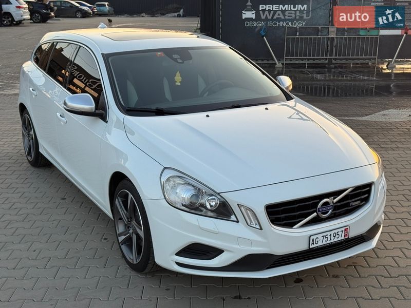 Универсал Volvo V60 2011 в Луцке