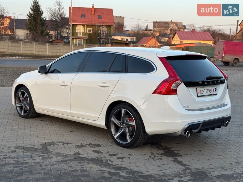 Универсал Volvo V60 2011 в Луцке