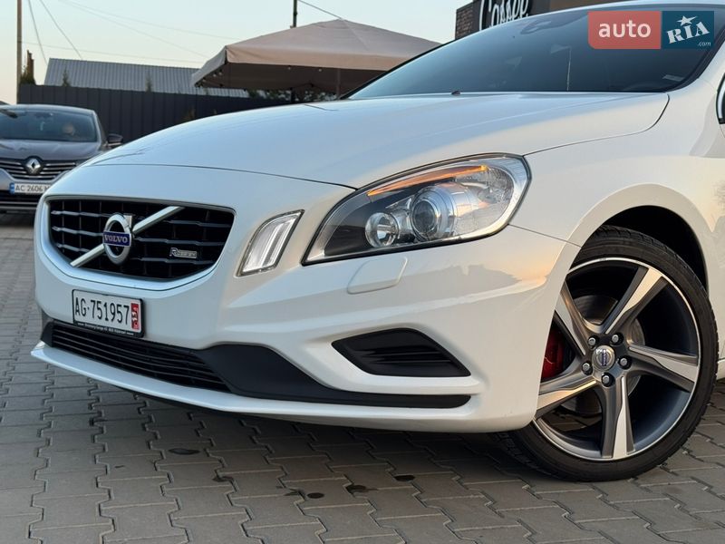Универсал Volvo V60 2011 в Луцке