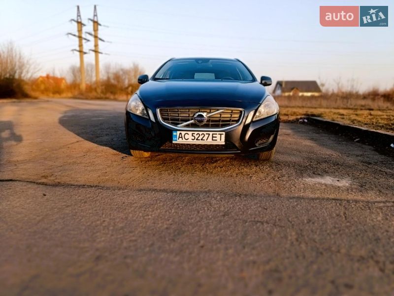 Универсал Volvo V60 2012 в Владимире