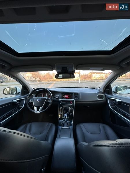 Універсал Volvo V60 2014 в Дубні