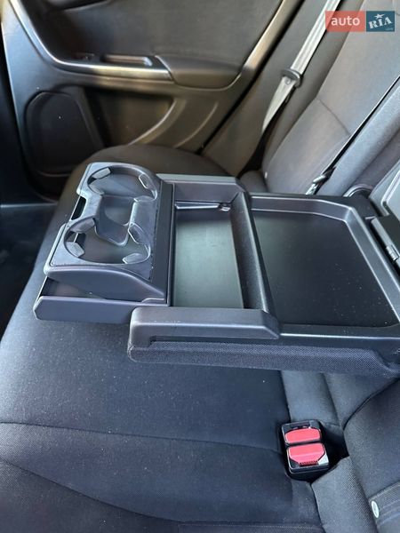 Универсал Volvo V60 2011 в Хмельницком