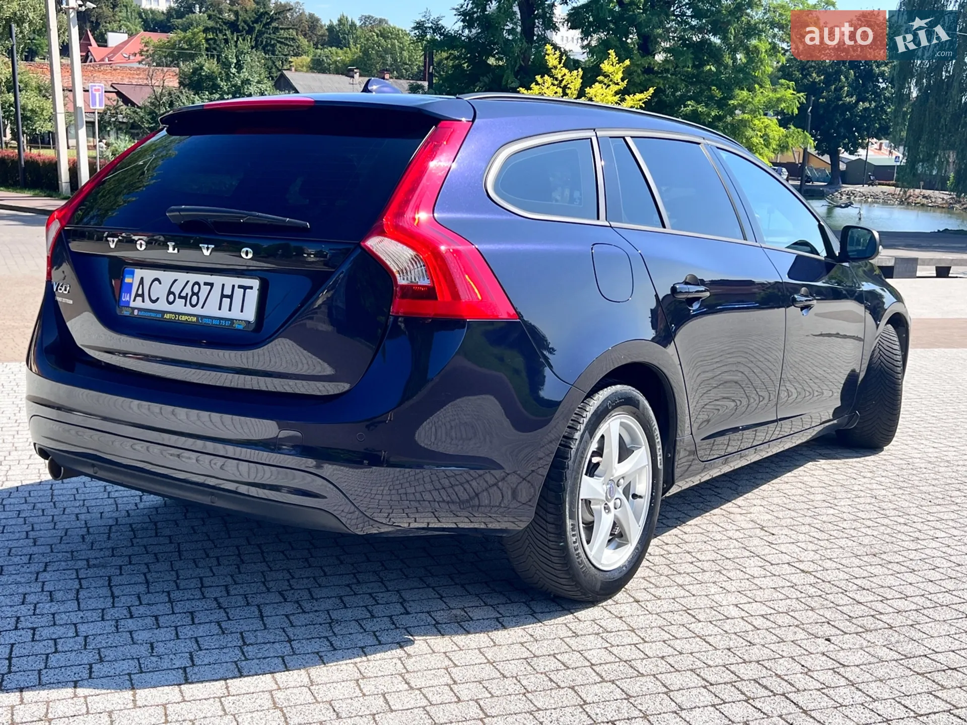 2016 Volvo V60 - мініатюра 16