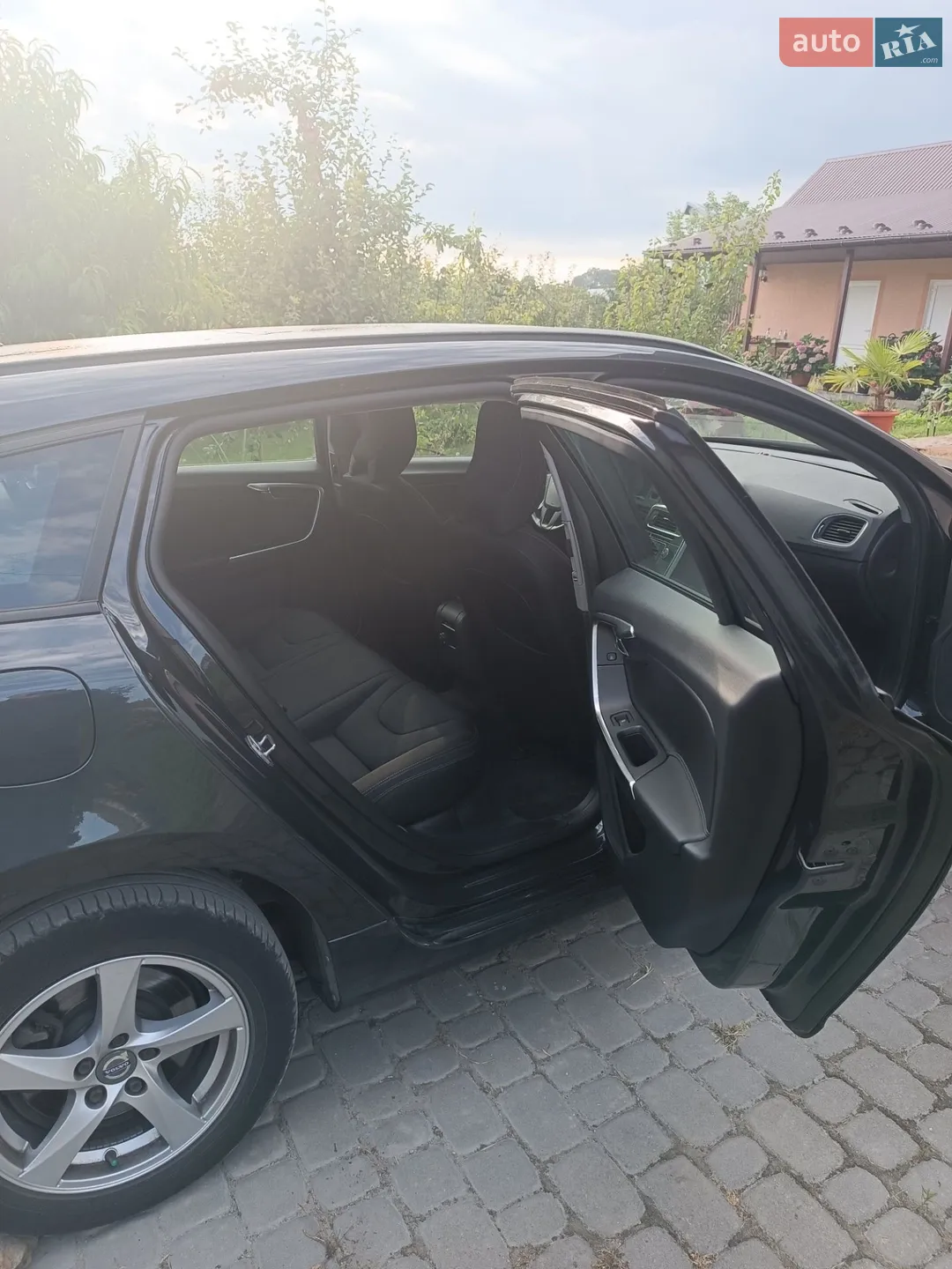 2016 Volvo V60 - мініатюра 8