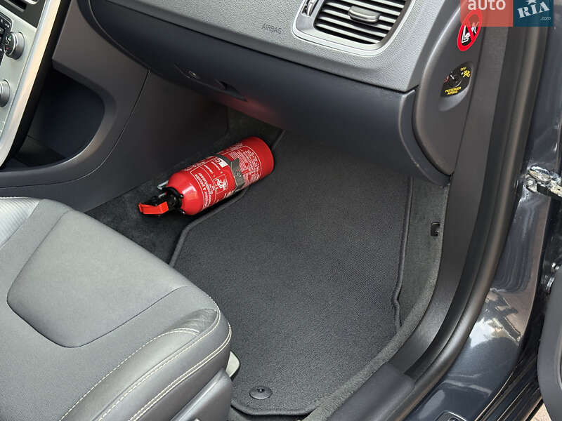 Універсал Volvo V60 2012 в Стрию