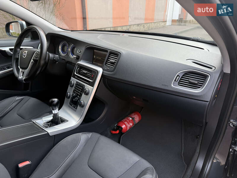 Універсал Volvo V60 2012 в Стрию