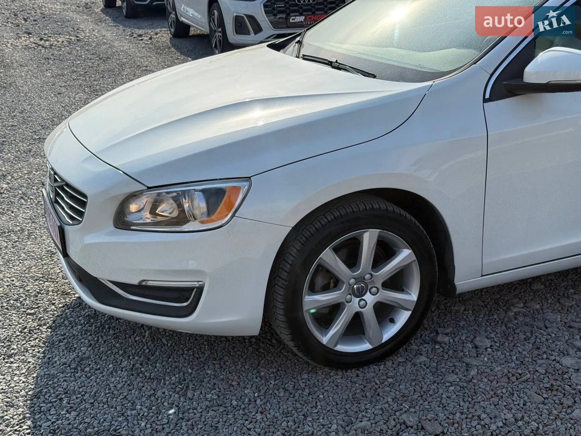 2017 Volvo V60 - мініатюра 8