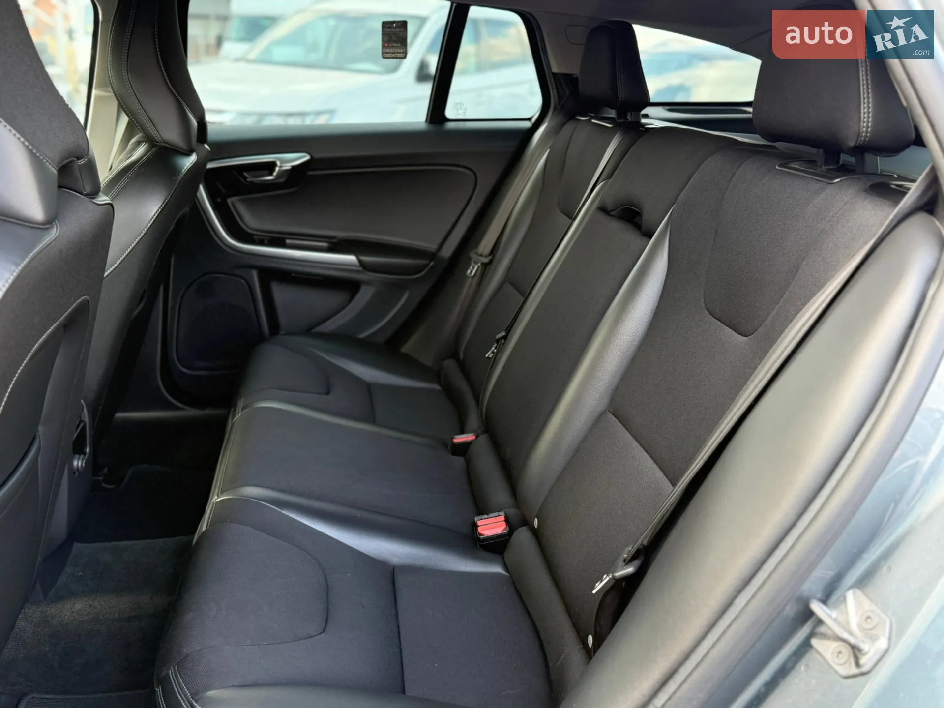 2016 Volvo V60 - мініатюра 21