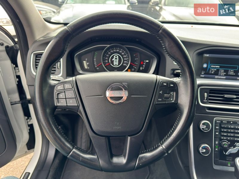 Универсал Volvo V60 2013 в Киеве фото 48 Универсал Volvo V60 2013 в Киеве