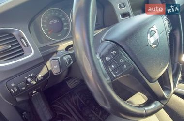Універсал Volvo V60 2012 в Карлівці