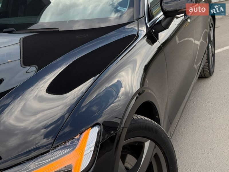Універсал Volvo V60 2019 в Тернополі