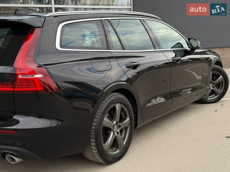 Універсал Volvo V60 2019 в Тернополі