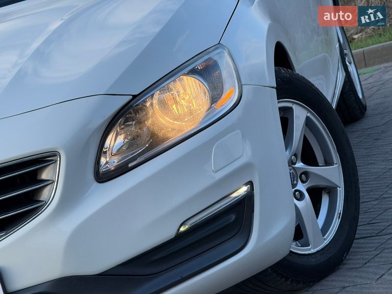 Универсал Volvo V60 2014 в Стрые фото 11 Универсал Volvo V60 2014 в Стрые