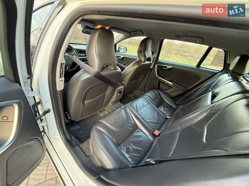 Универсал Volvo V60 2014 в Стрые фото 42 Универсал Volvo V60 2014 в Стрые