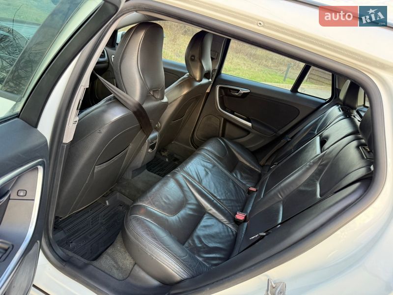 Универсал Volvo V60 2014 в Стрые фото 43 Универсал Volvo V60 2014 в Стрые