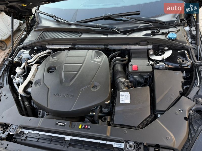 Універсал Volvo V60 2019 в Тернополі