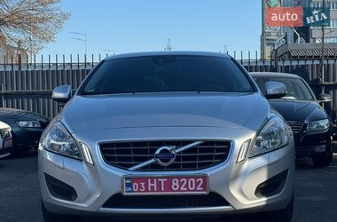 Универсал Volvo V60 2011 в Киеве