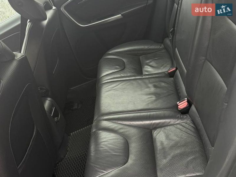 Універсал Volvo V60 2012 в Вараші