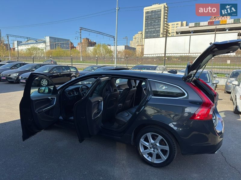 Універсал Volvo V60 2014 в Києві