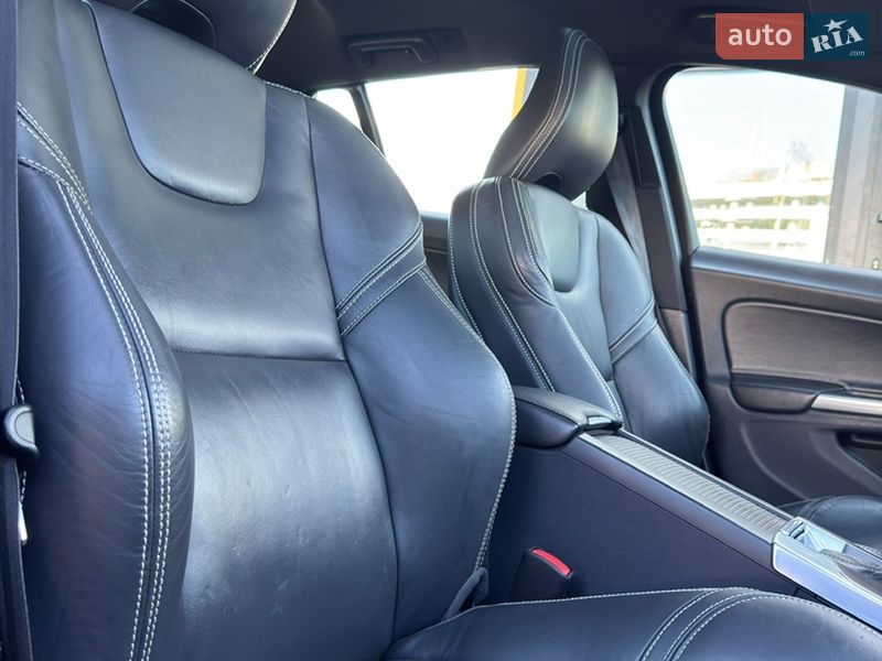 Універсал Volvo V60 2014 в Києві