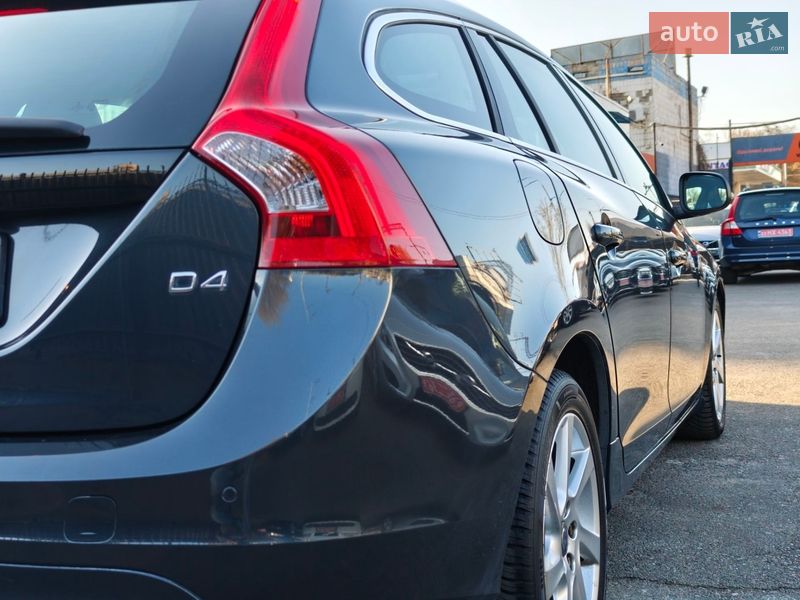 Універсал Volvo V60 2014 в Києві