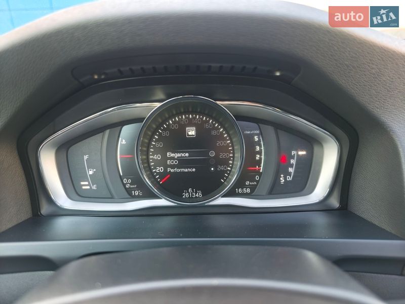 Універсал Volvo V60 2014 в Києві