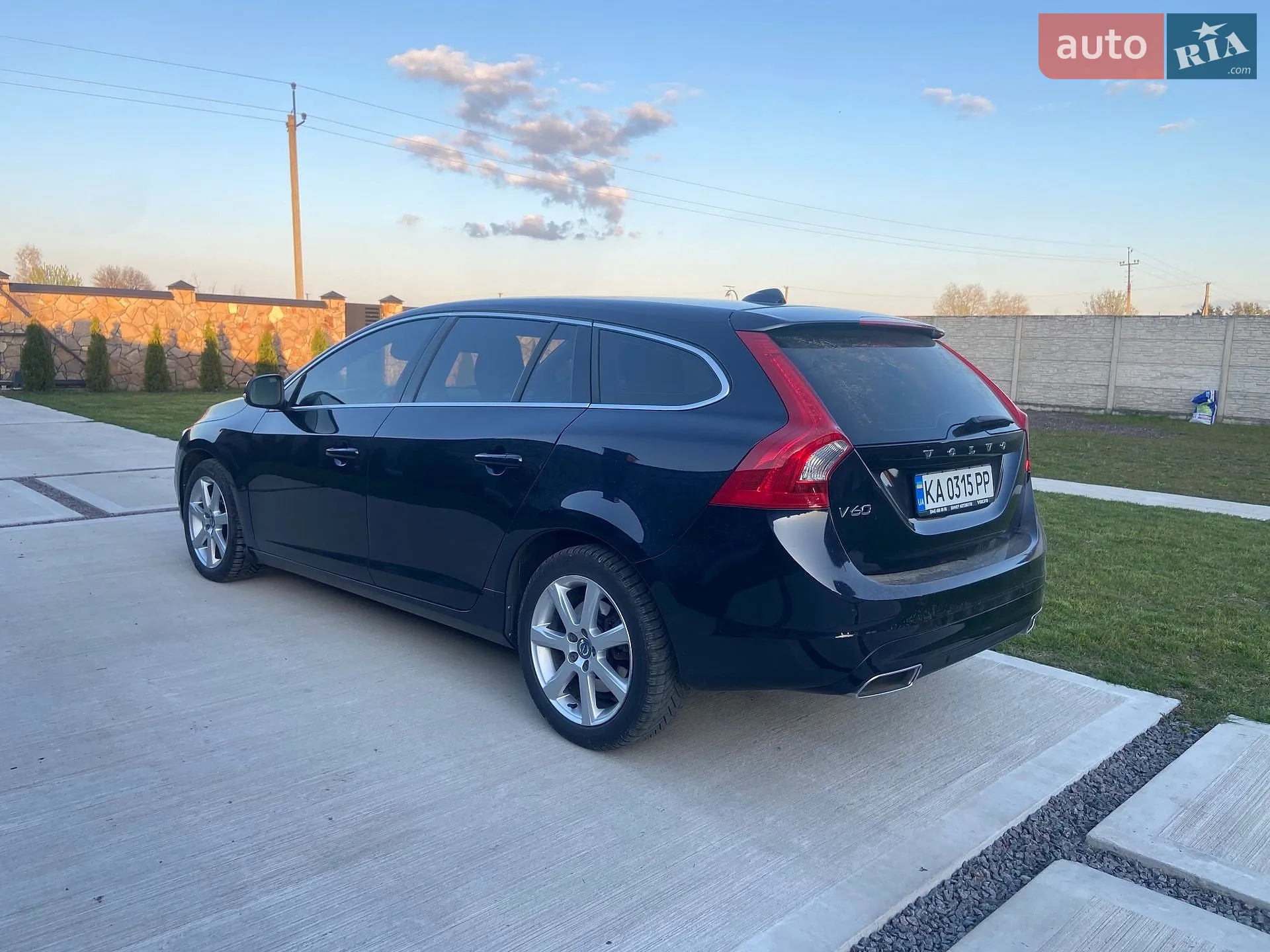 2017 Volvo V60 - мініатюра 7
