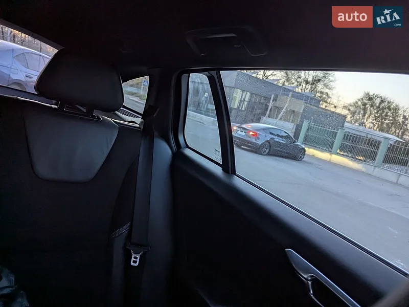 Volvo V60 2014 VIN YV1GWAA50F1224512 фото оголошення 51 з 126