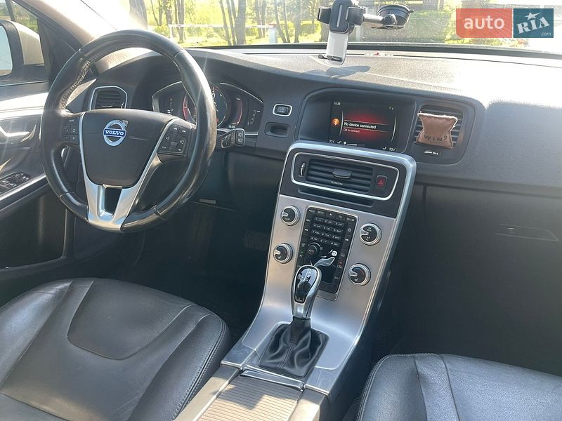 Универсал Volvo V60 2016 в Смеле