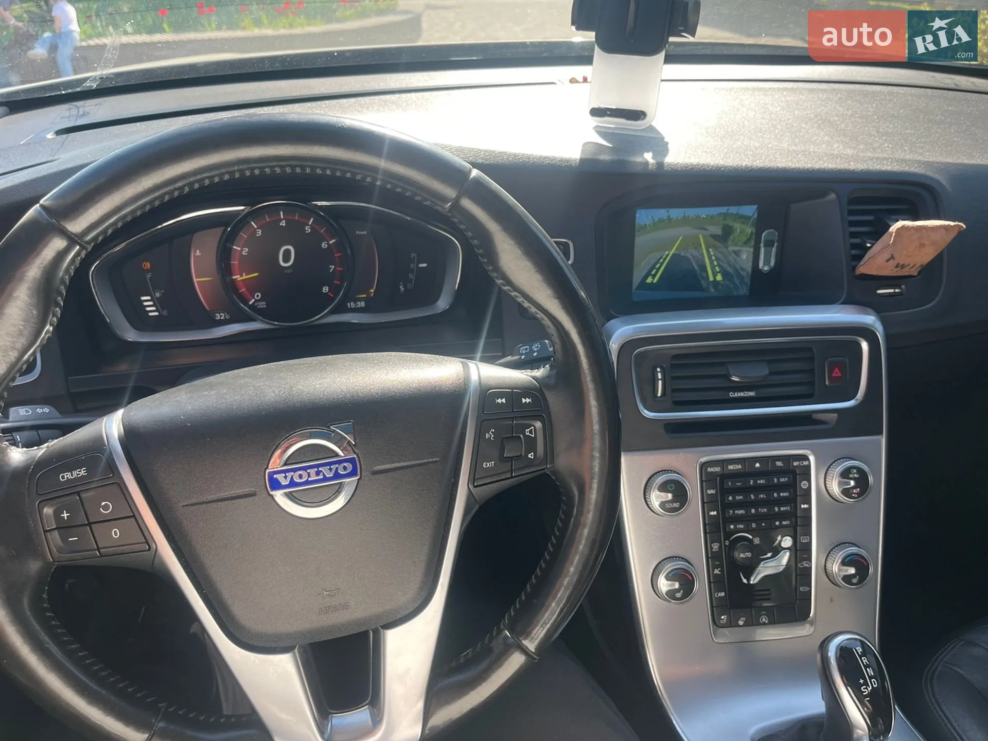 2016 Volvo V60 - мініатюра 16