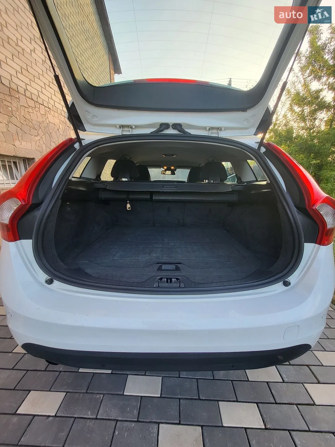 2011 Volvo V60 - мініатюра 13