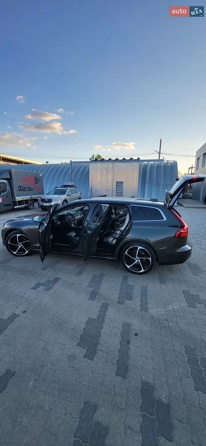 2018 Volvo V60 - мініатюра 14