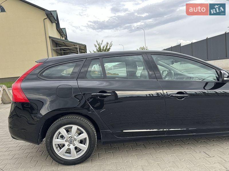 Универсал Volvo V60 2015 в Луцке
