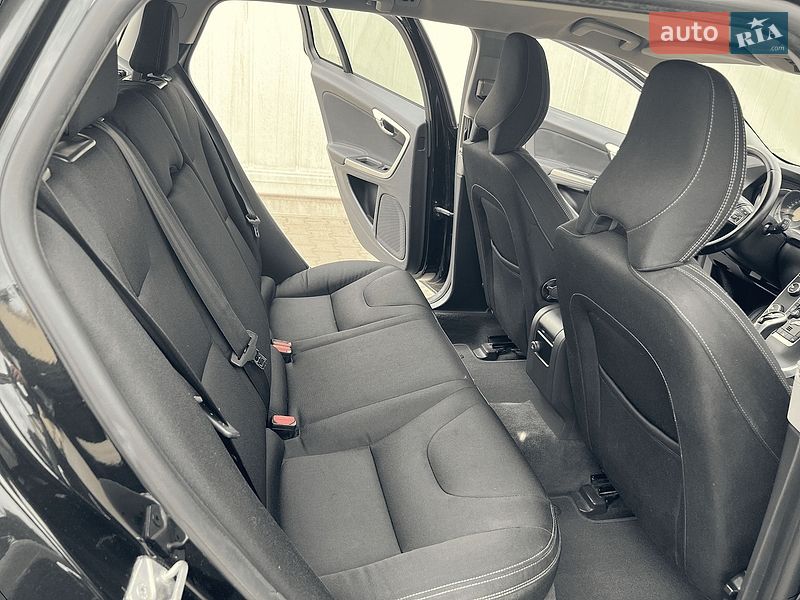 Универсал Volvo V60 2015 в Луцке