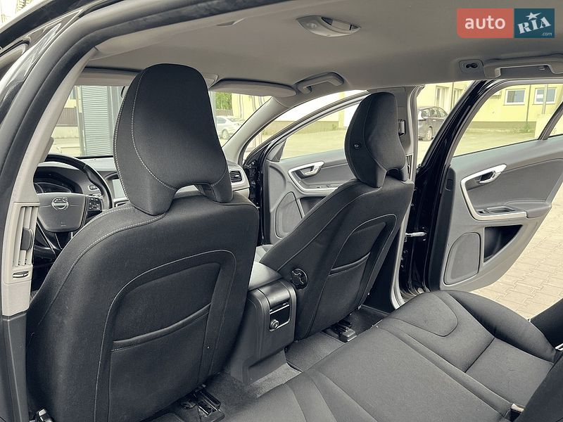Универсал Volvo V60 2015 в Луцке