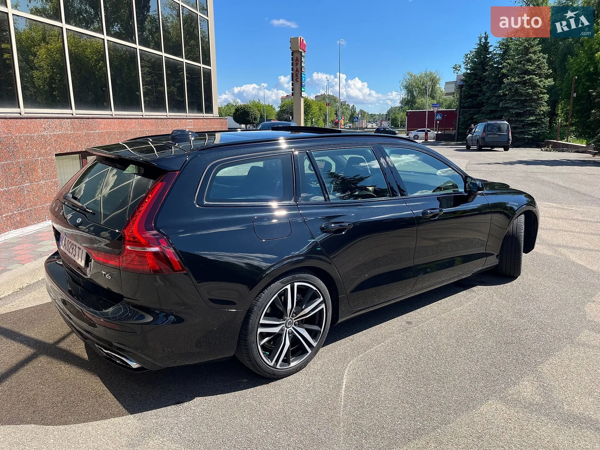 2019 Volvo V60 - мініатюра 3