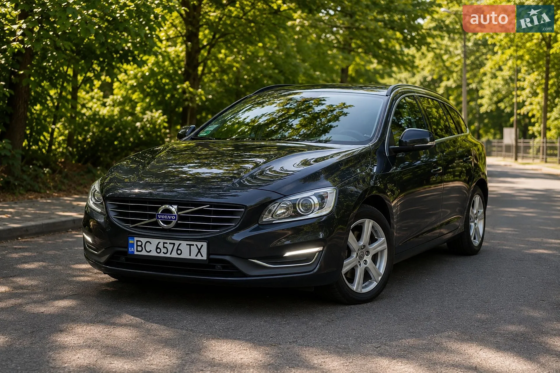 2015 Volvo V60 - мініатюра 8