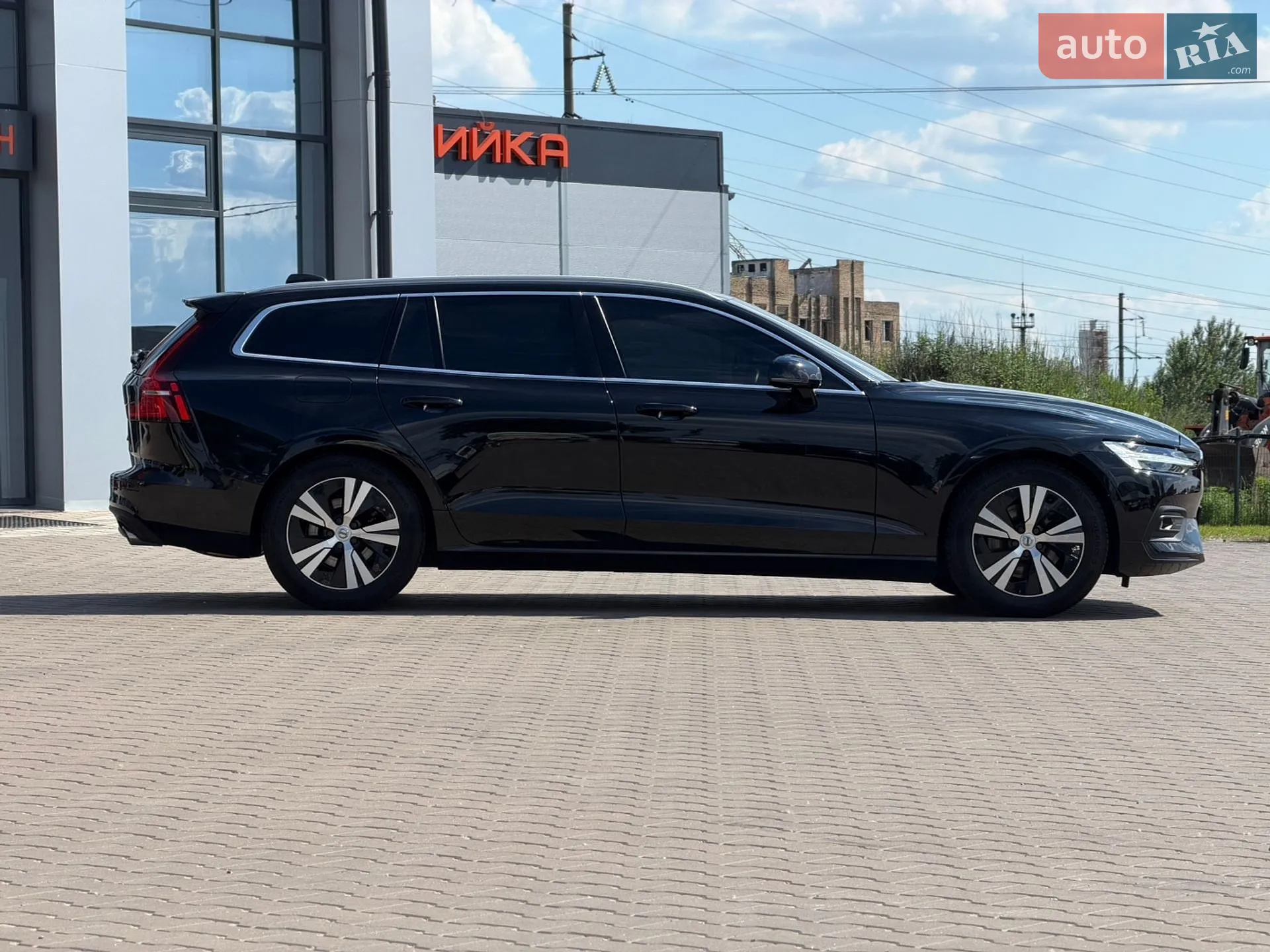 2020 Volvo V60 - мініатюра 9