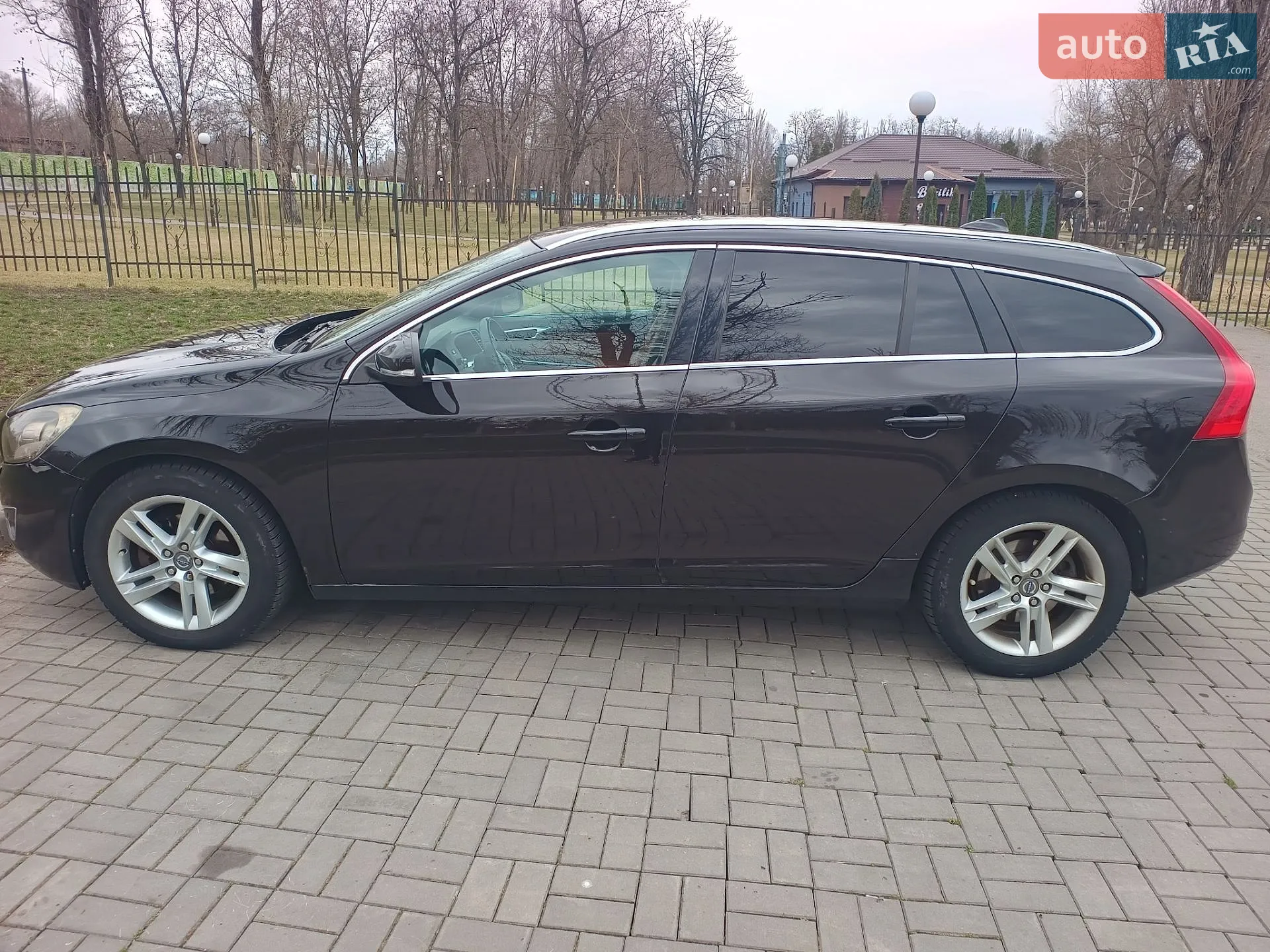 2011 Volvo V60 - мініатюра 11