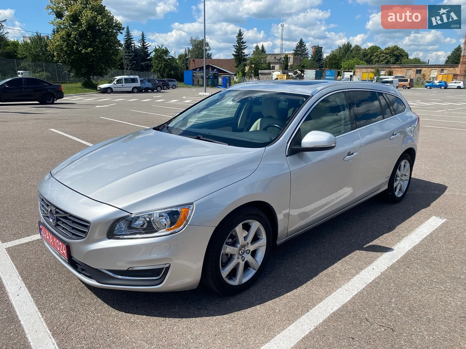 2015 Volvo V60 - фото 1