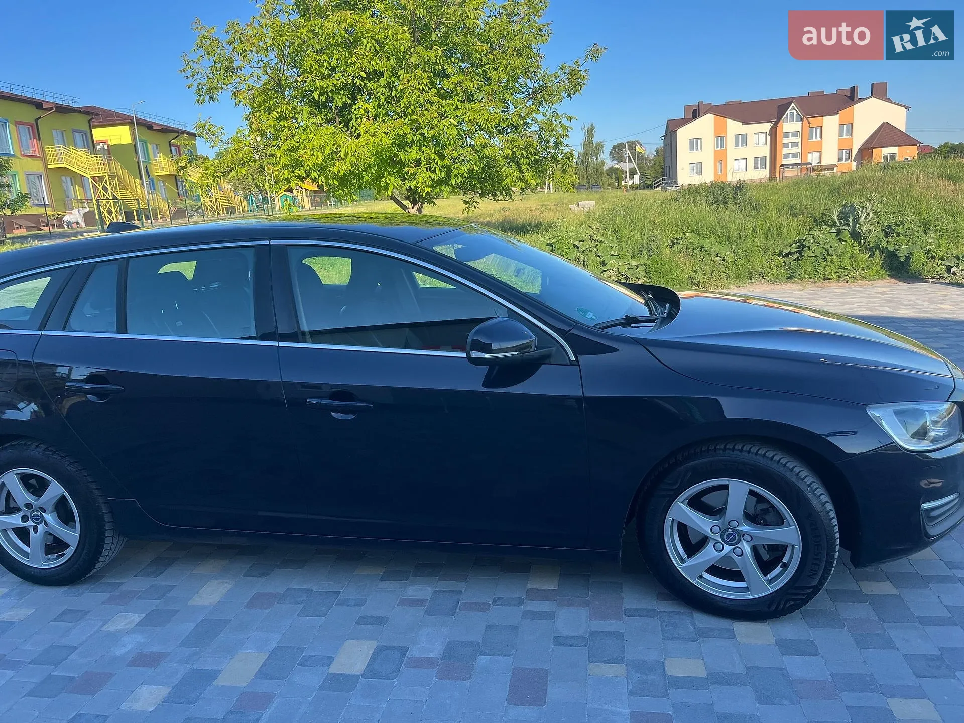 2017 Volvo V60 - мініатюра 9