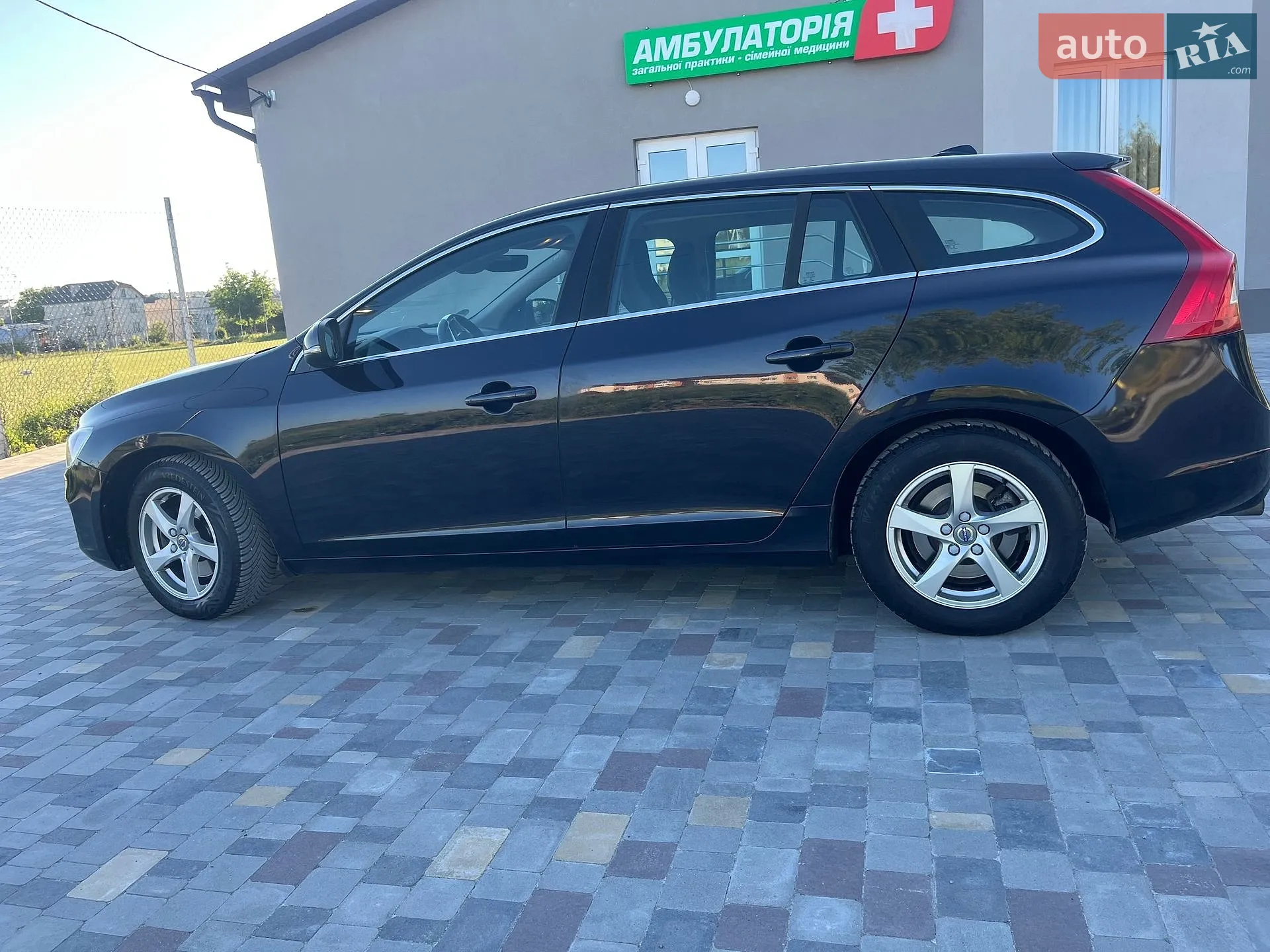 2017 Volvo V60 - мініатюра 32